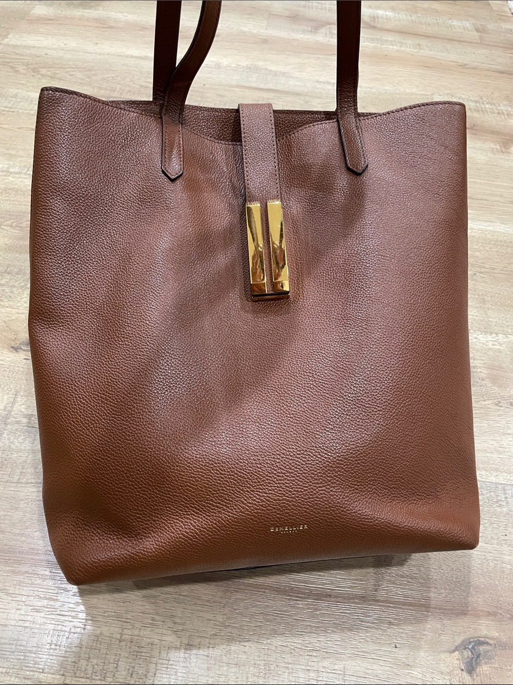 DeMellier Vancouver Tote Bag | Cognac Leather Tote with Gold Hardware - Picture 6 of 16